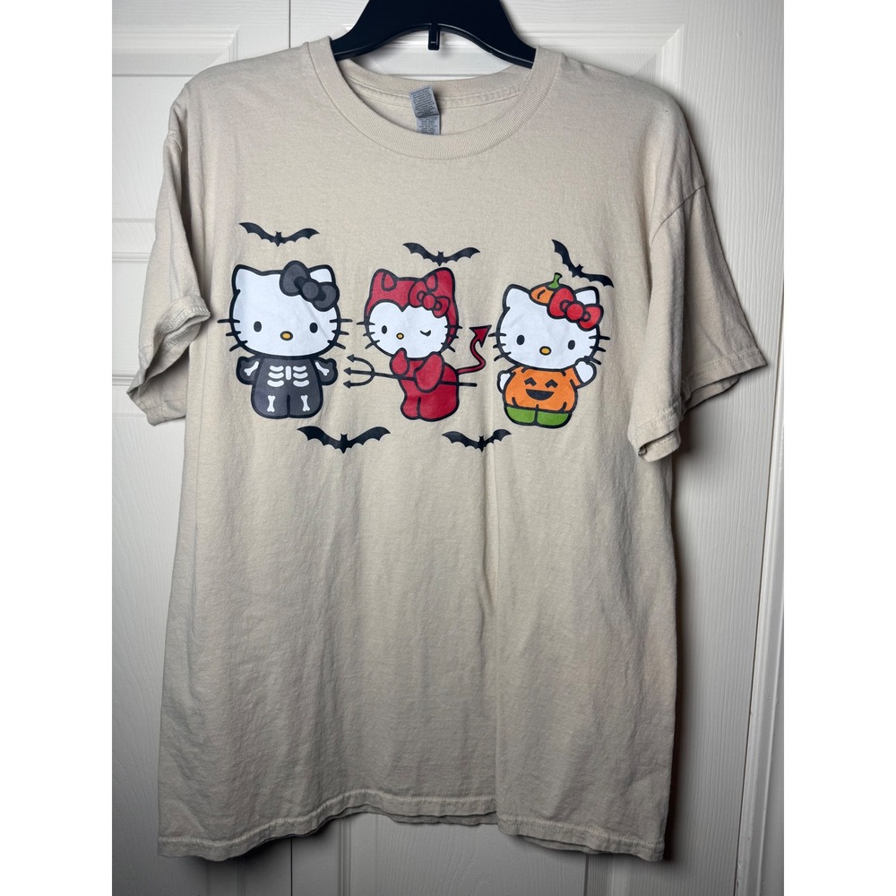 Hello Kitty Halloween Graphic Tee Tan Gildan Sanrio Skeleton Devil Pumpkin‎ L